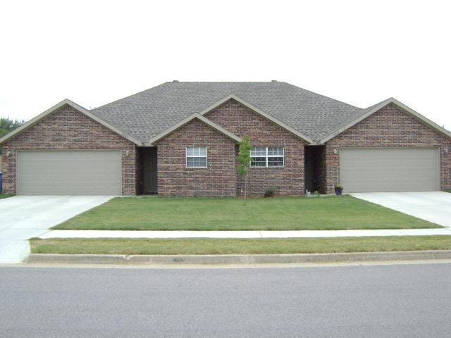 Building Photo - 4205 SW Broadstone Ave