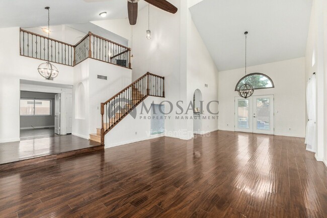 Photo - 634 E Century Ave