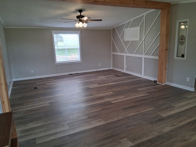 Photo - 110 Chinquapin Ln