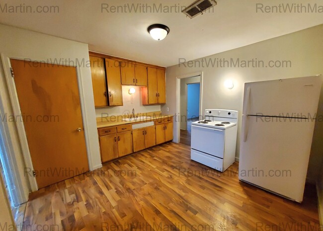 Photo - 9 N Frederick Ave Unit Apt 2