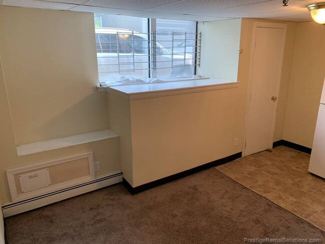 Building Photo - 6 St Mark St Unit A Rental