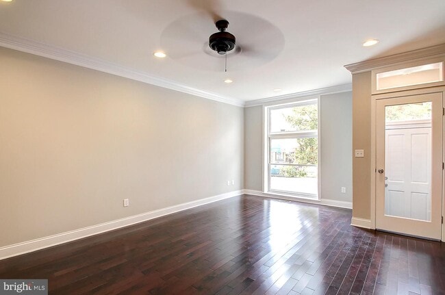 Photo - 3014 E Baltimore St