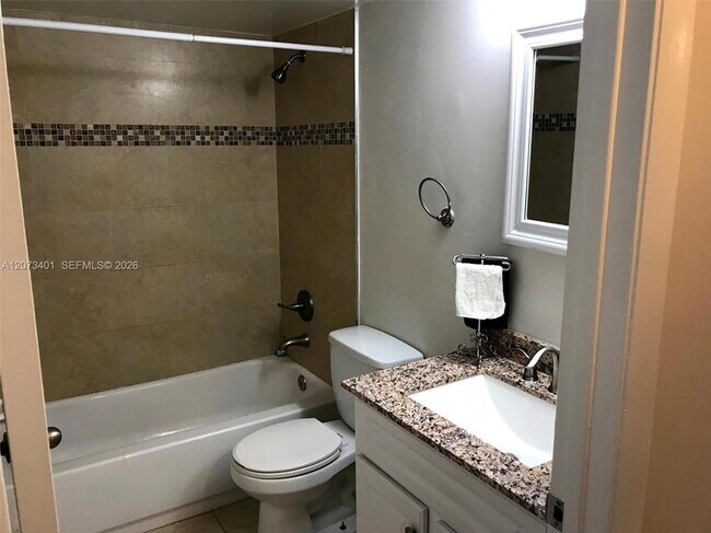 Photo - 8580 SW 212th St Unit 105
