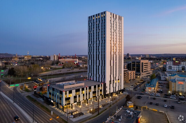 Building Photo - The Hub