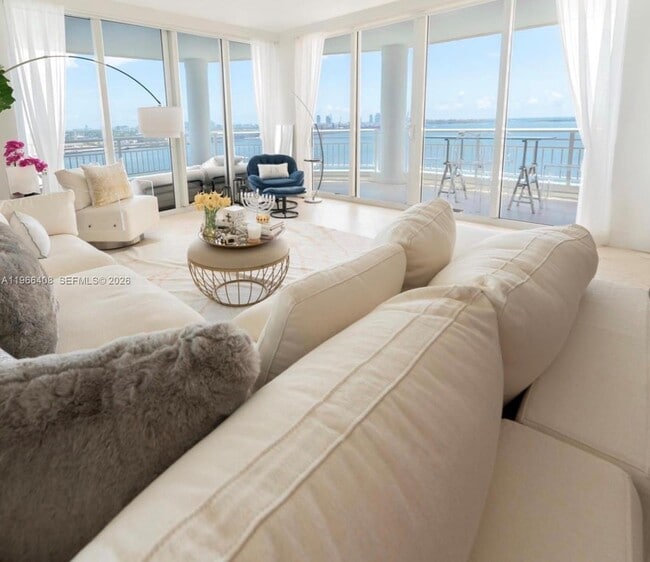 Photo - 848 Brickell Key Dr Unit 1601