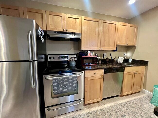 Photo - 116 Sycamore St Unit 26