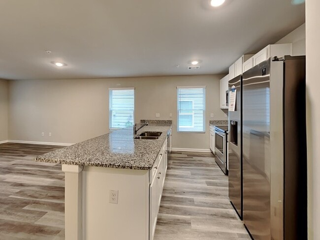 Photo - 1081 Benfield Ridge