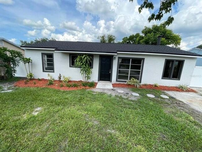 1305 Overdale St Unidad Main