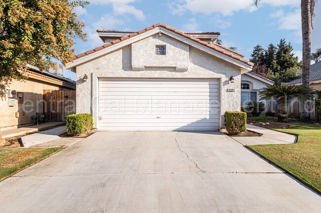 Building Photo - 3 Bedroom/2.5 Bath Home in Silver Creek - $2295 Per Month!