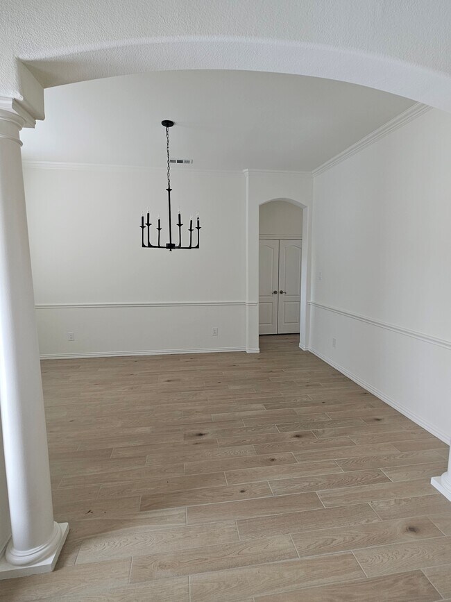 Photo - 1732 Auburn Dr