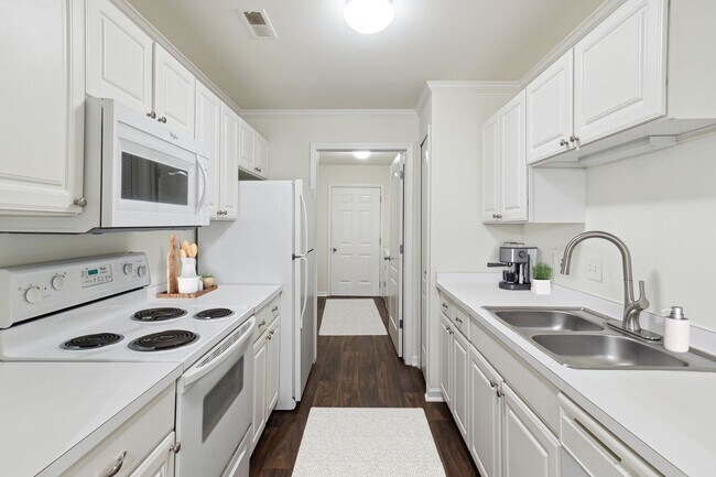2 Bedroom A - 2 Bed / 2 Bath - 1,253 Sq.Ft.