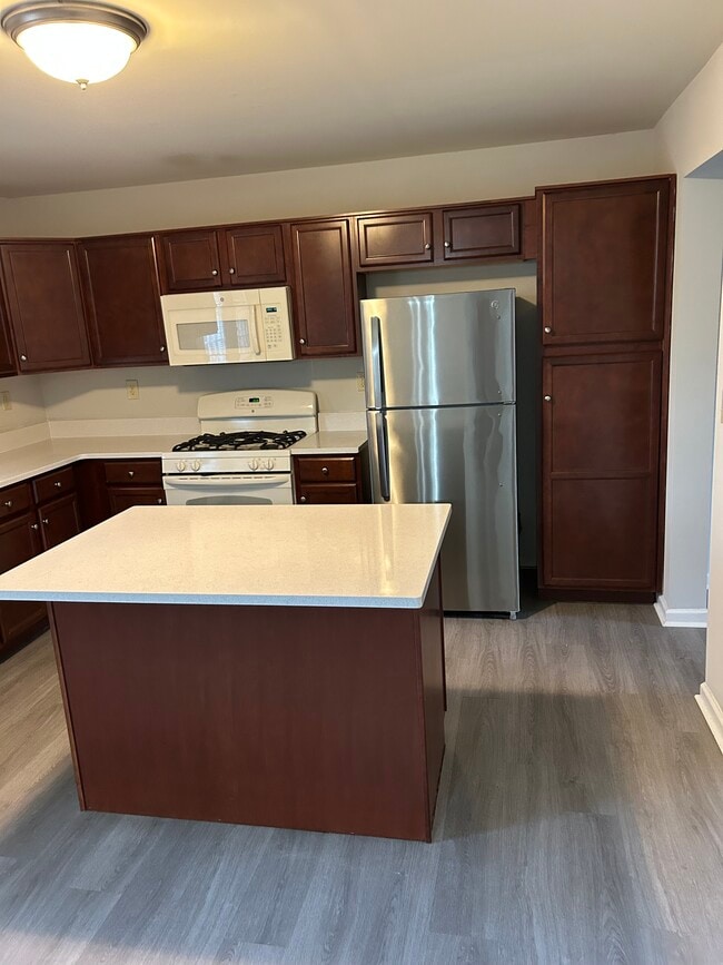 Photo - 56 N Chestnut Dr