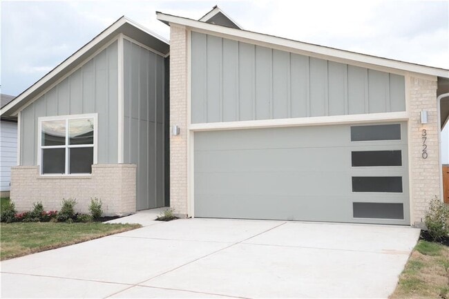Photo - 3720 Niddry Dr