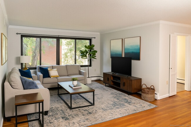 Building Photo - 9 Concord St Unit APT C2