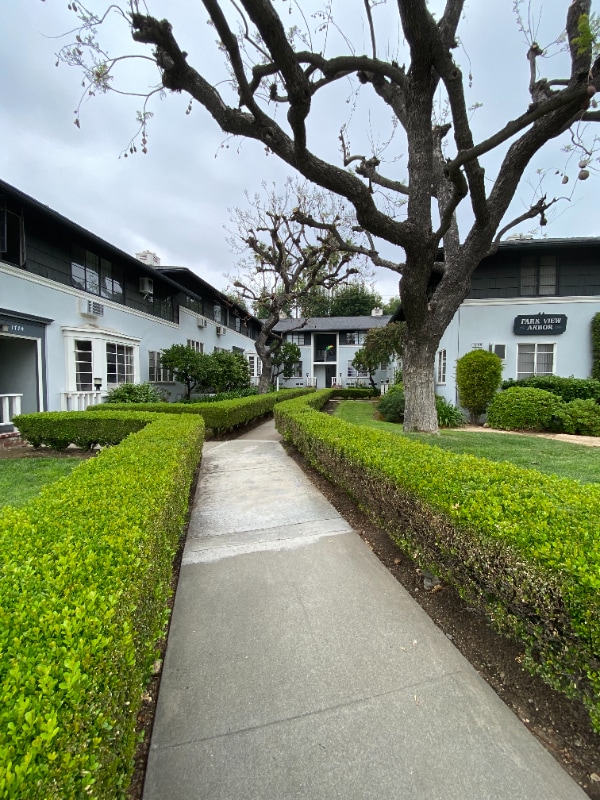 Photo - 1780 Grevelia St