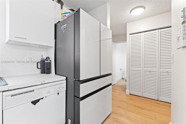 Photo - 6235 SW Kendale Lakes Cir Unit 247