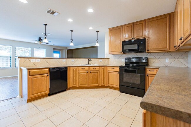 Photo - 2019 Woodway Dr