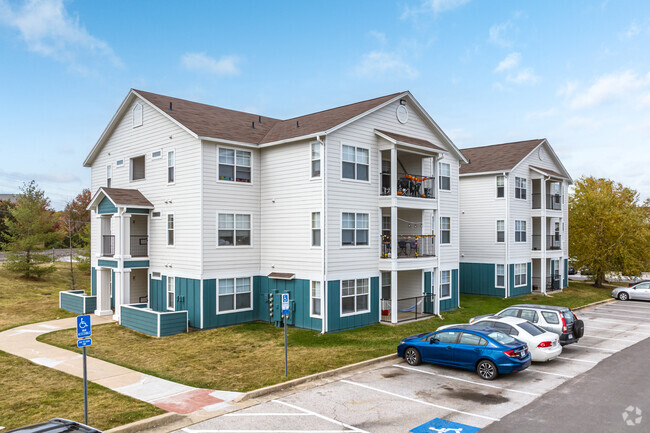 Campus Lodge - Campus Lodge Apartments