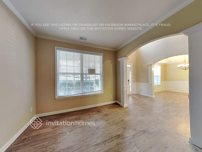 Photo - 321 Calm Ct NW