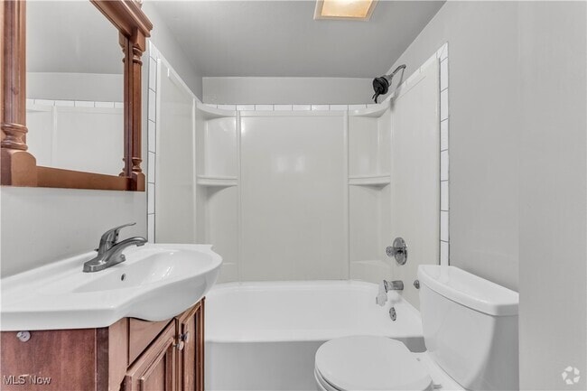 Building Photo - 300 W Grace St Unit 1/DN Rental