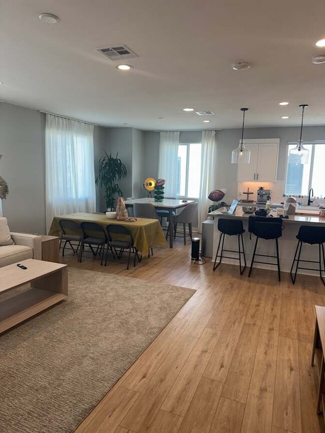 Photo - 14311 Claro Way Unidad Room #1