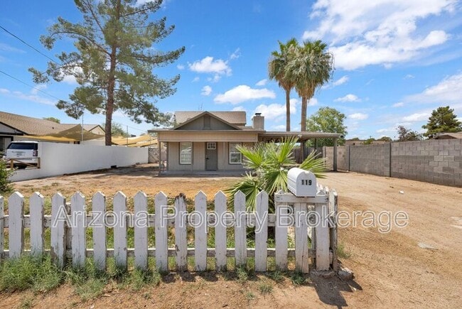 Photo - 119 W 9th Pl