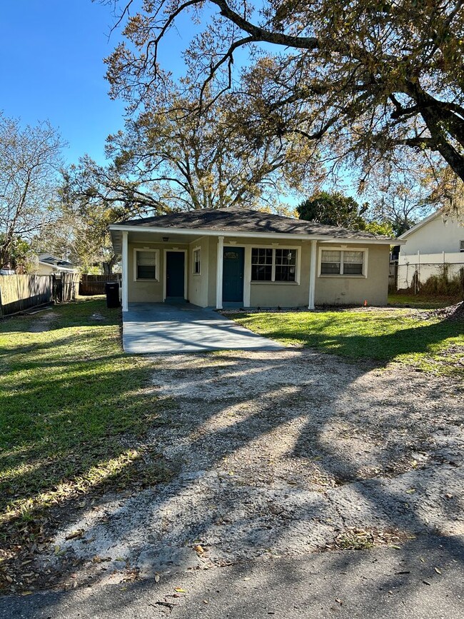 Single Family Home for Rent in Tampa - Single Family Home for Rent in Tampa