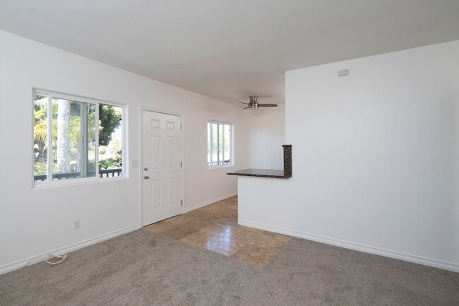 Building Photo - *OPEN HOUSE: 9/19 10AM-12PM* 1Br in Amazin... Unit 947-D