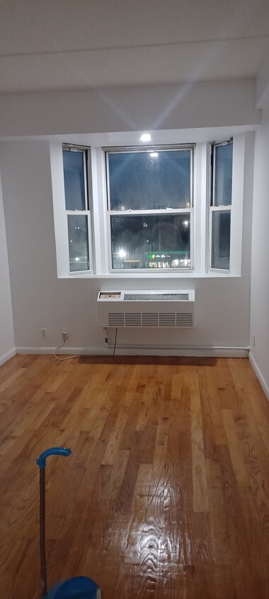 Photo - 17836 Wexford Ter (Jamaica, NY)