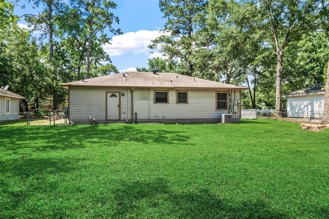 Photo - 1105 Thomas Ave