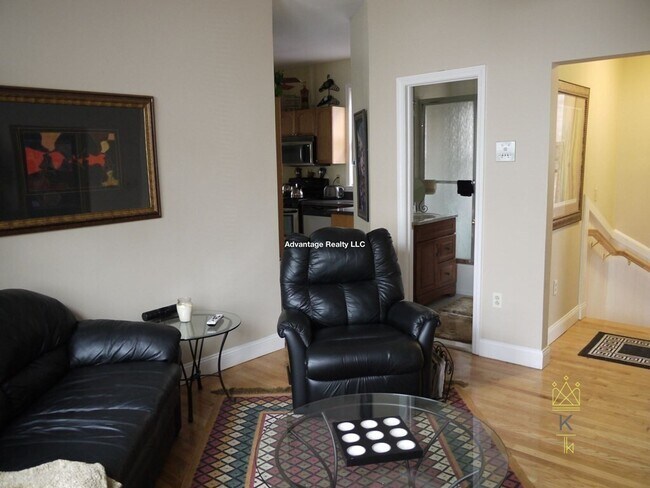 Photo - 15 Portsmouth St Unit 3