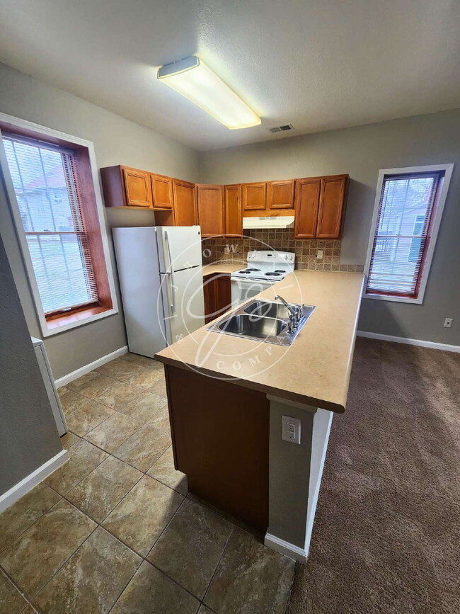 Photo - "Charming 1-Bedroom Duplex in Toledo's Vibrant North Huron Neighborhood!"