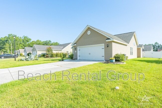 Photo - 170 Woodland Pk Lp