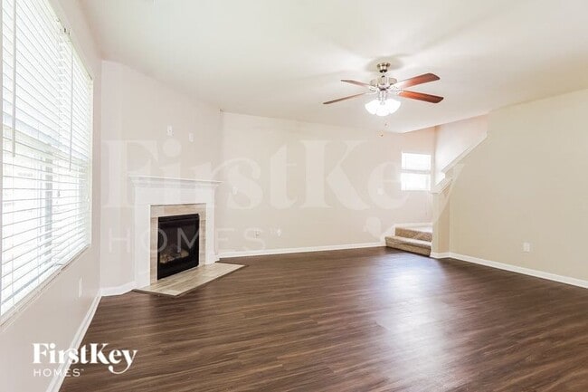 Photo - 244 Polo Field Way