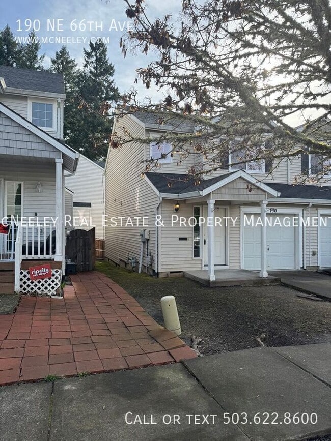 Photo - 190 NE 66th Ave