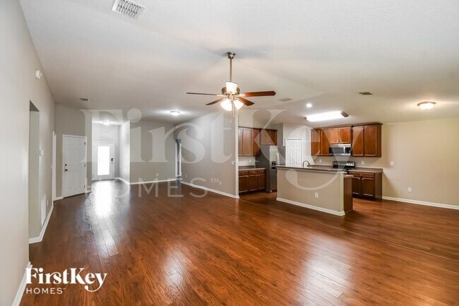 Photo - 10881 Dunnotar Rd