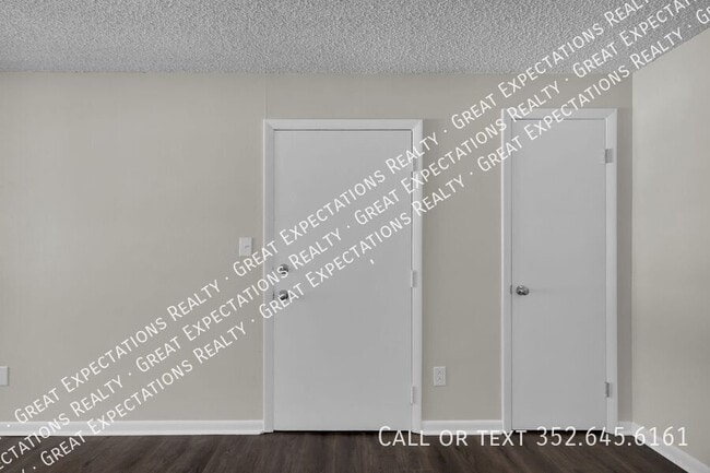 Photo - 131 SE 13th Ave