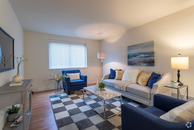 1BR, 1BA - 760 SF Model