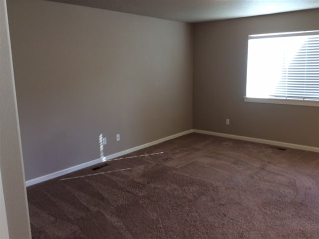 Photo - 468 Tulip Ave