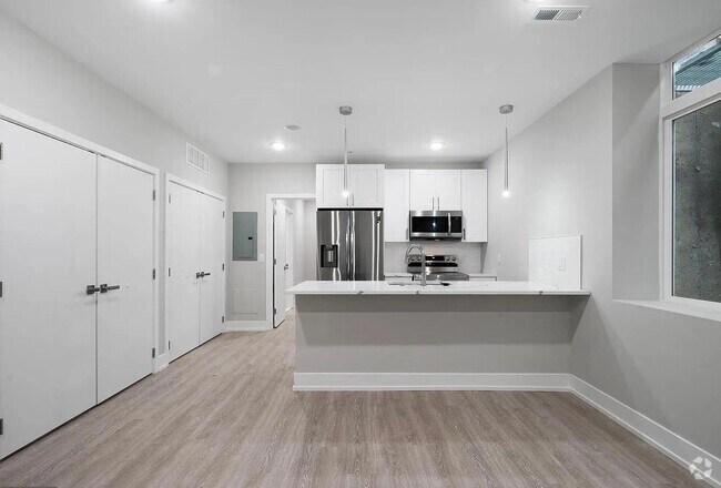 Building Photo - 649 N 35th St Rental