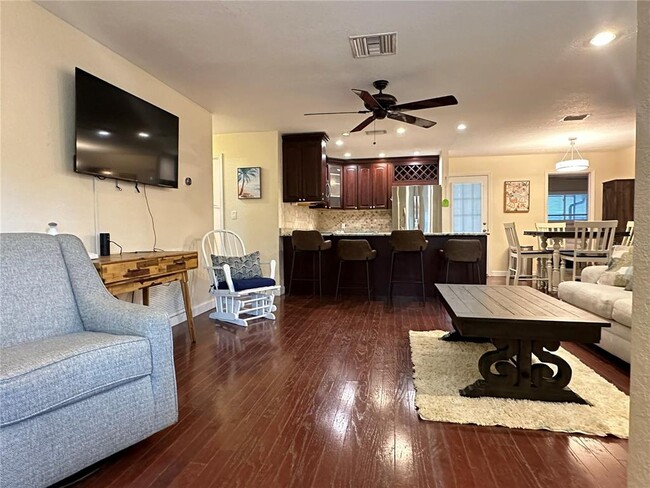 Photo - 3324 Briarwood Ln