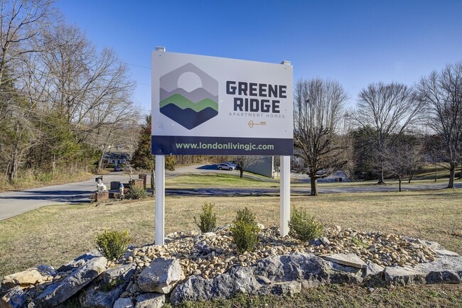 Photo - Carolina Drive - Greenville - 822