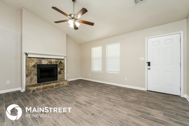 Photo - 2729 Maple Grove Dr