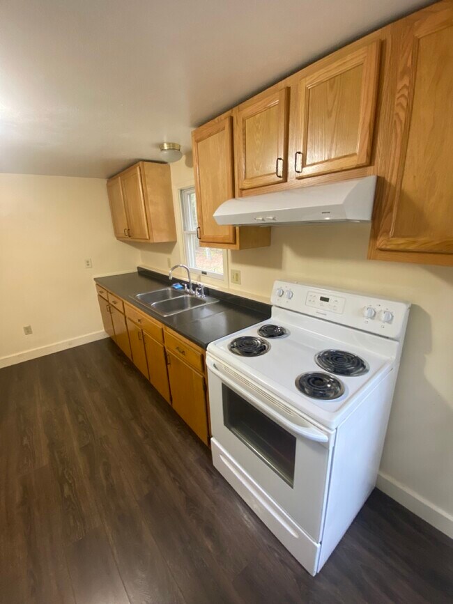 Photo - 1646 Branch Rd Unit 4