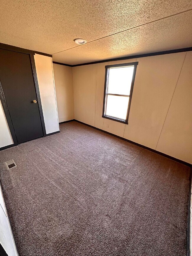 Photo - 3 Bedroom in great community in Woodward! Unit 14