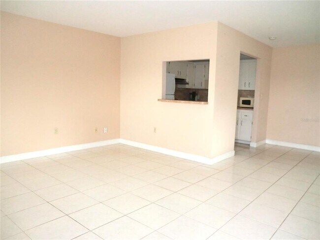Photo - 201 Kings Blvd Unit 15