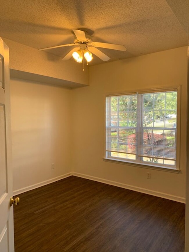 Photo - L104 Apartment Unit L104