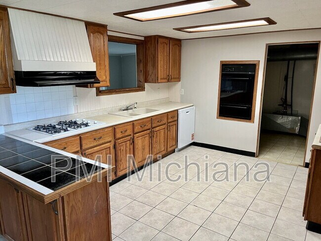 Photo - 2405 Woodmont Dr