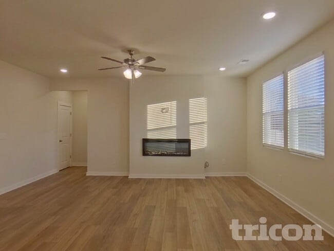 Photo - 2508 Blue Sky Mdws Dr