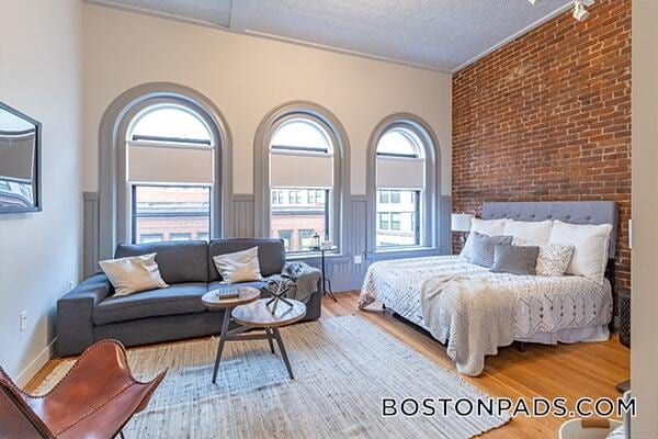 Building Photo - 145 Munroe St